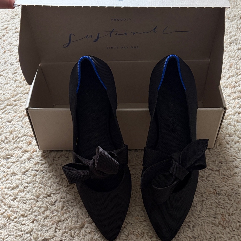Rothy's Black Pointed Bow Flats retired 8.5 - Picture 5 of 5